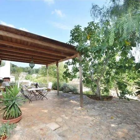 Trullo Con Piscina