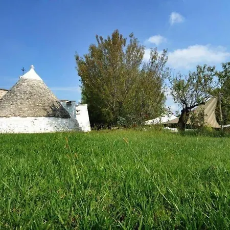 Trullo Con Piscina Vila Cisternino